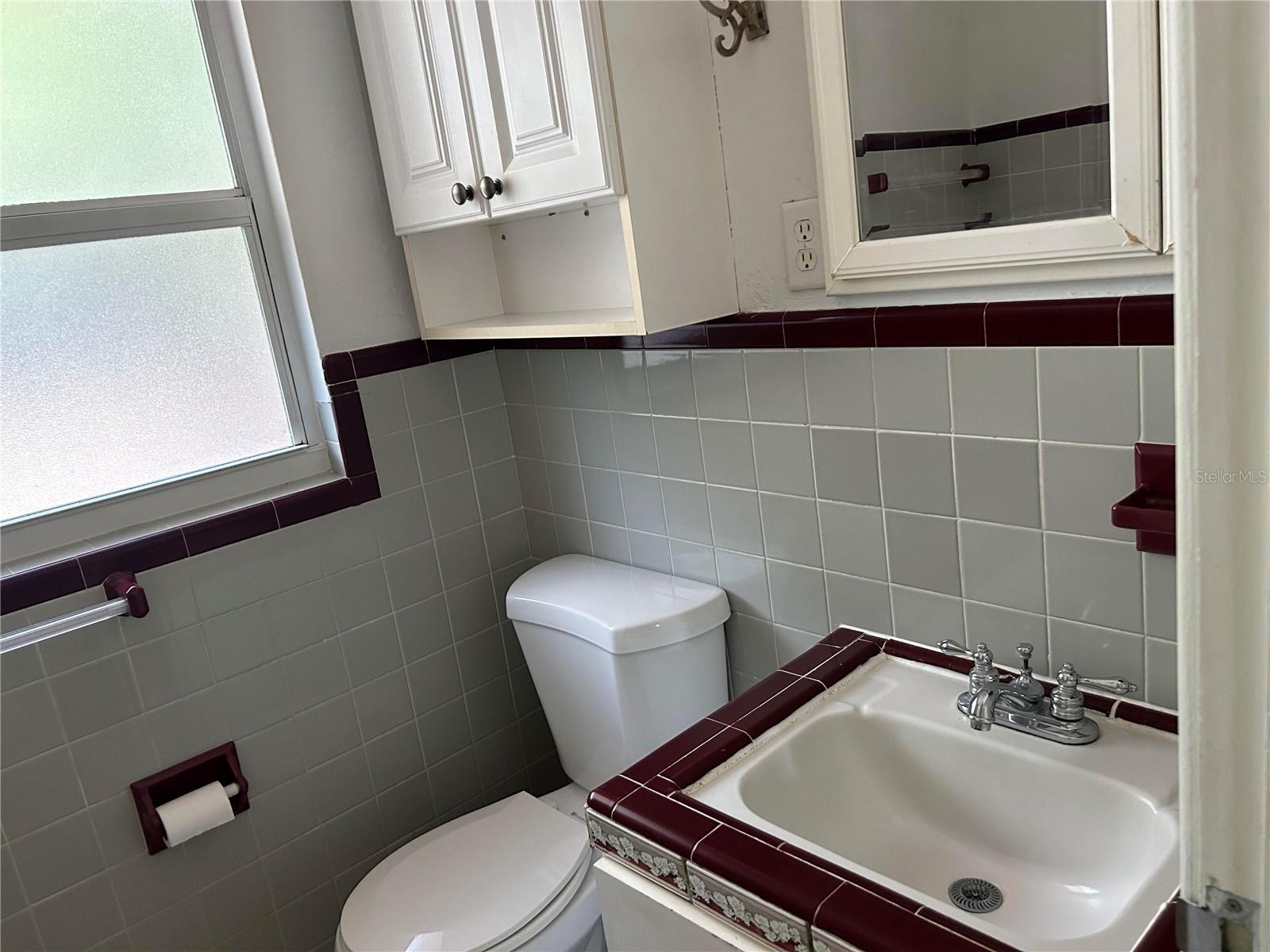 Image 11 of 25 For 2428 Waldemere Street