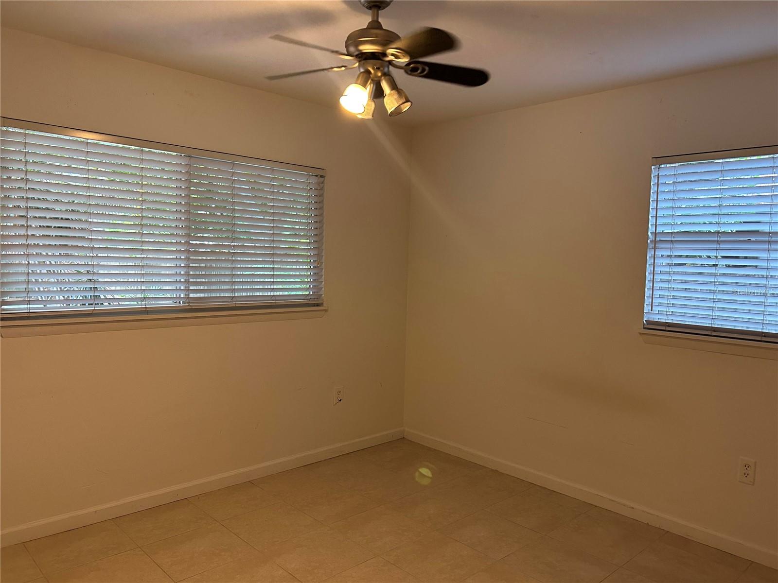 Image 14 of 25 For 2428 Waldemere Street