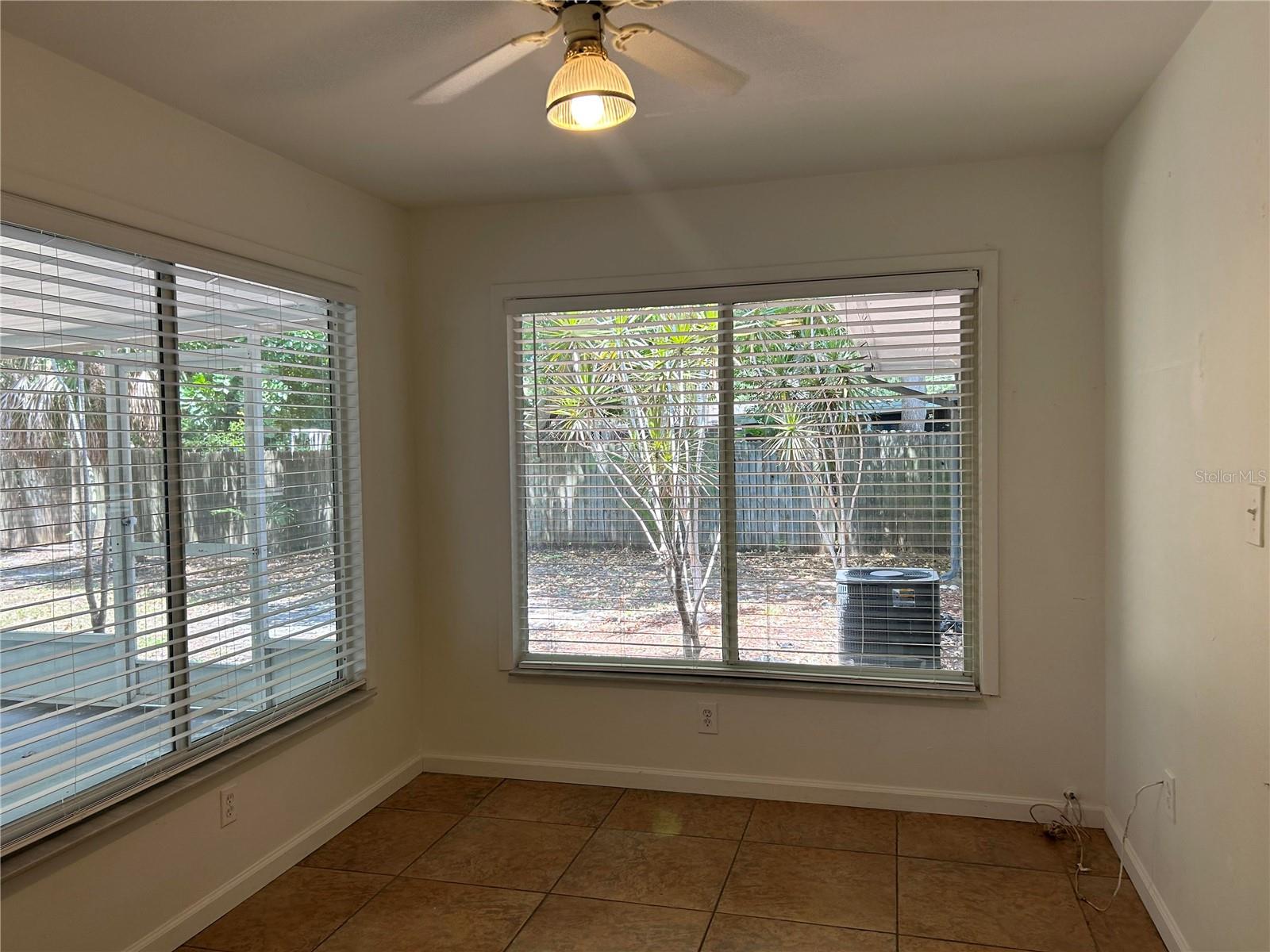 Image 18 of 25 For 2428 Waldemere Street