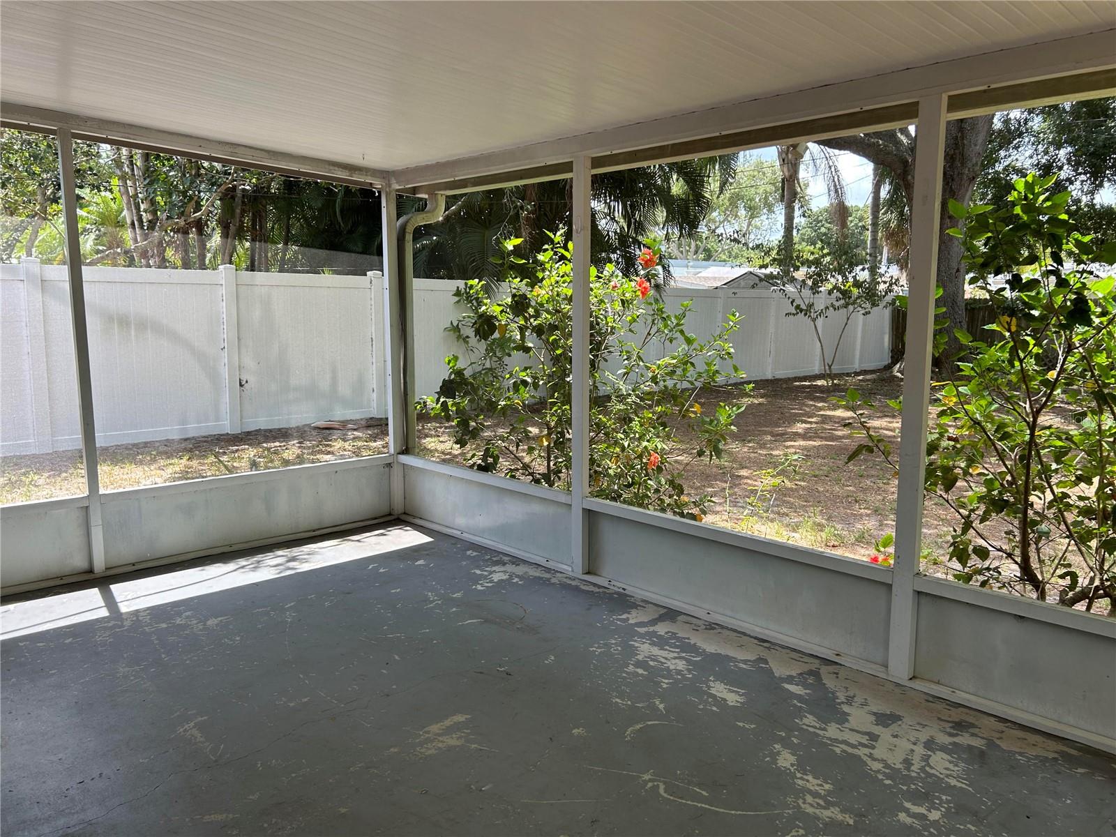 Image 19 of 25 For 2428 Waldemere Street