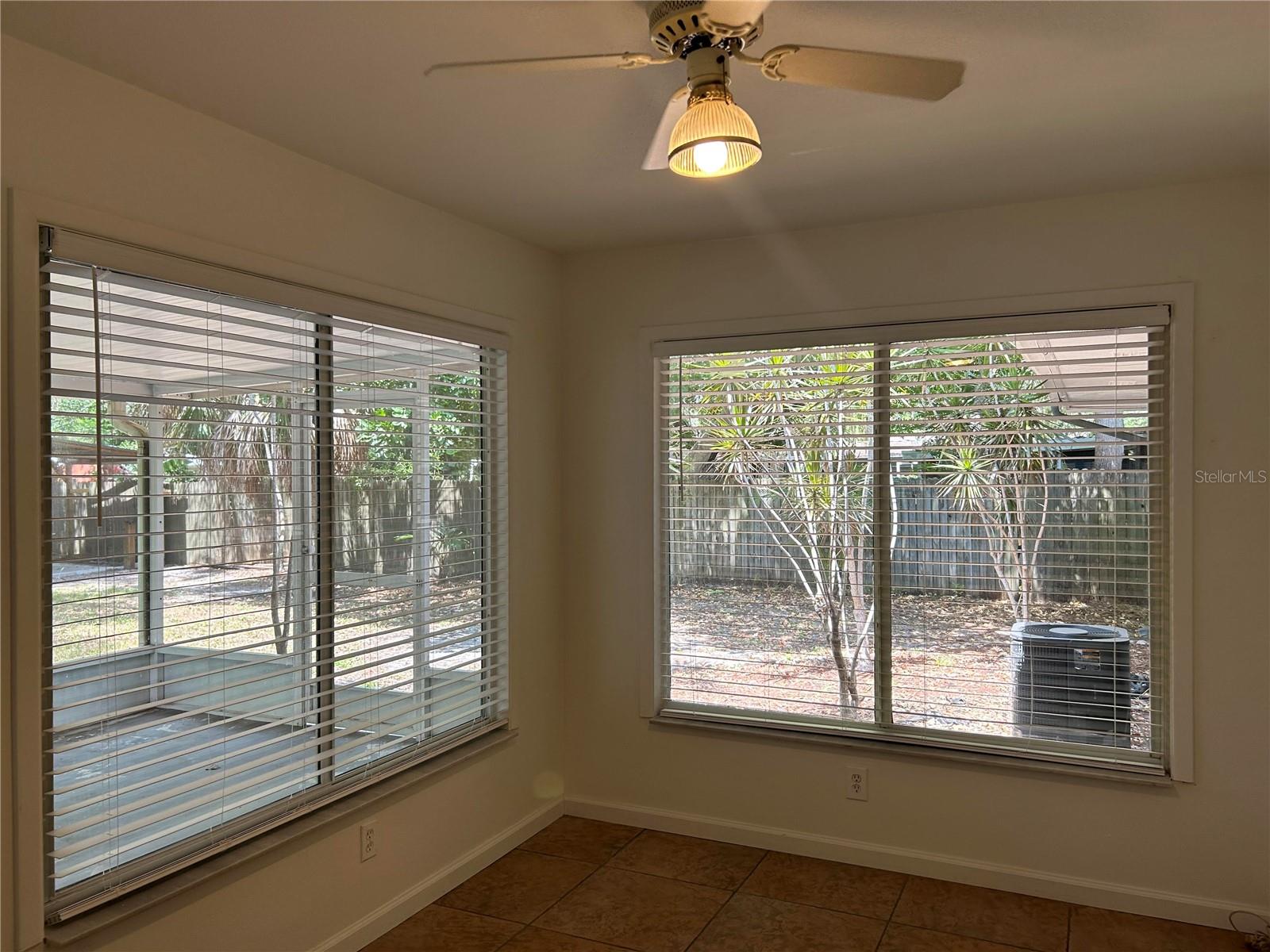 Image 21 of 25 For 2428 Waldemere Street