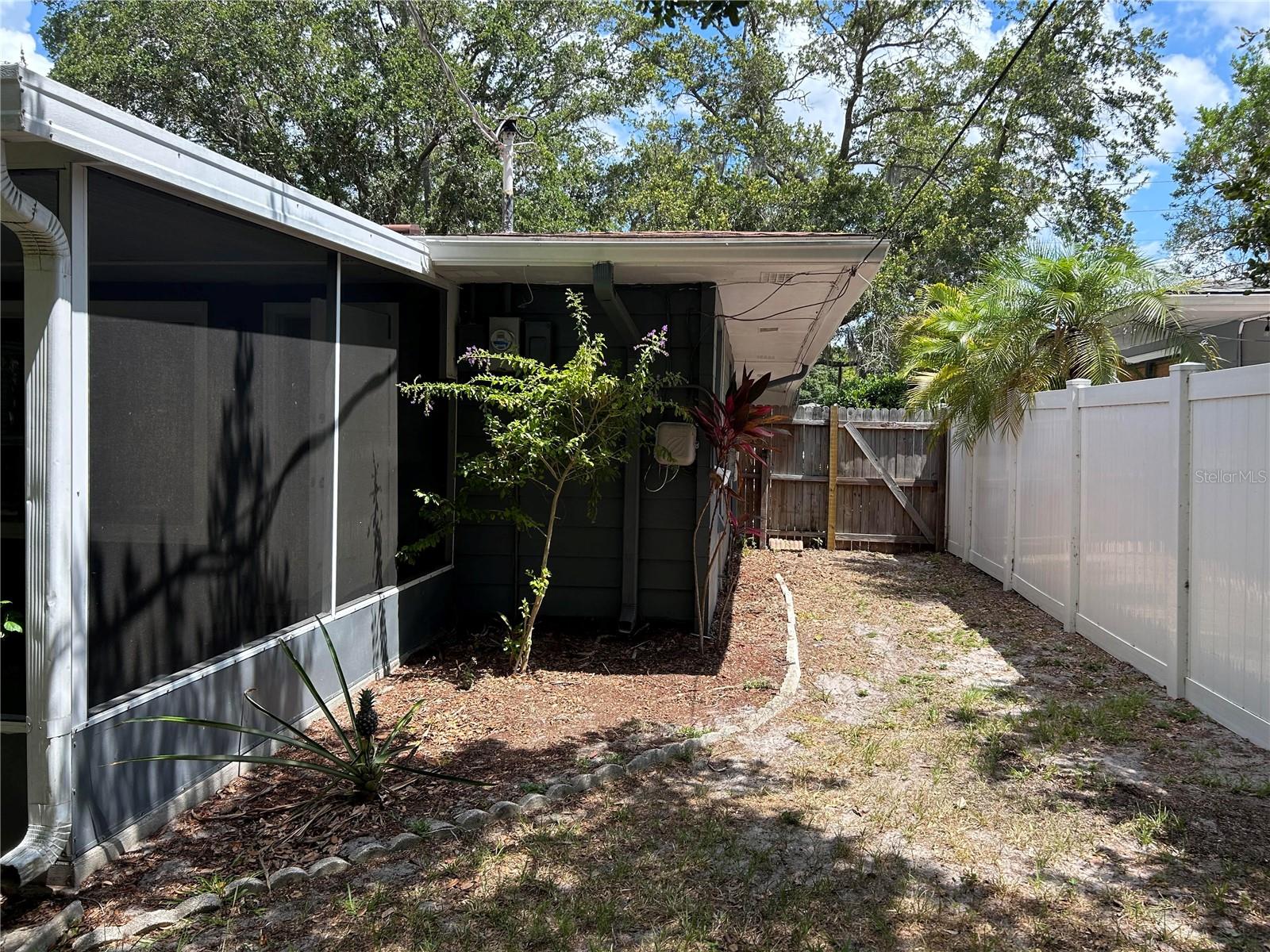 Image 24 of 25 For 2428 Waldemere Street