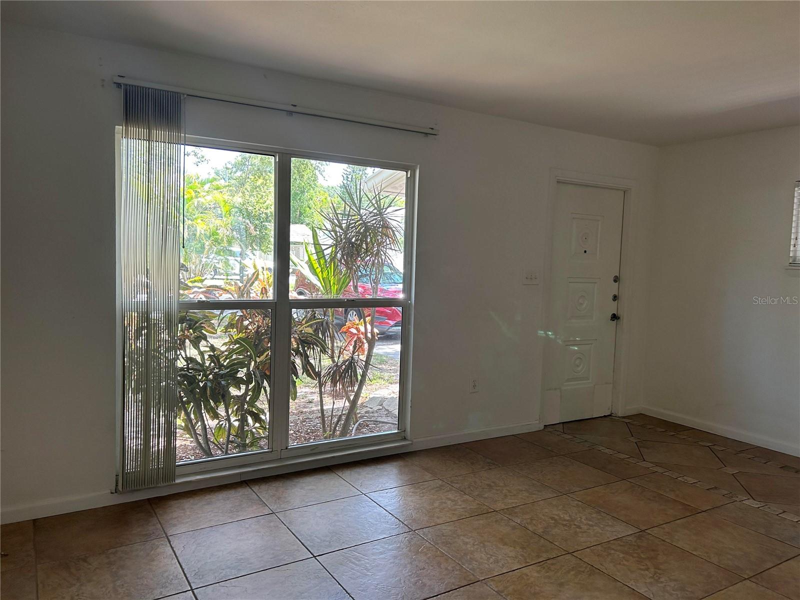 Image 6 of 25 For 2428 Waldemere Street