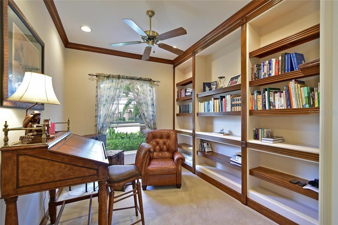 Image 14 of 25 For 808 Whooping Crane Court