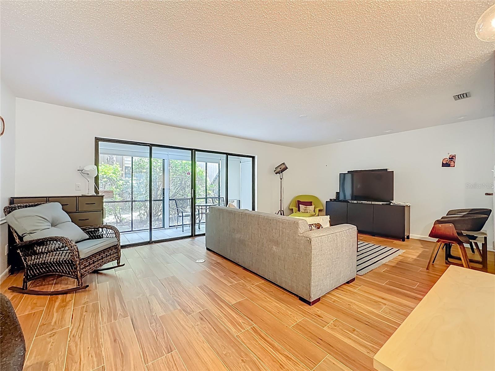 Image 17 of 99 For 1707 Pelican Cove Road Gl351