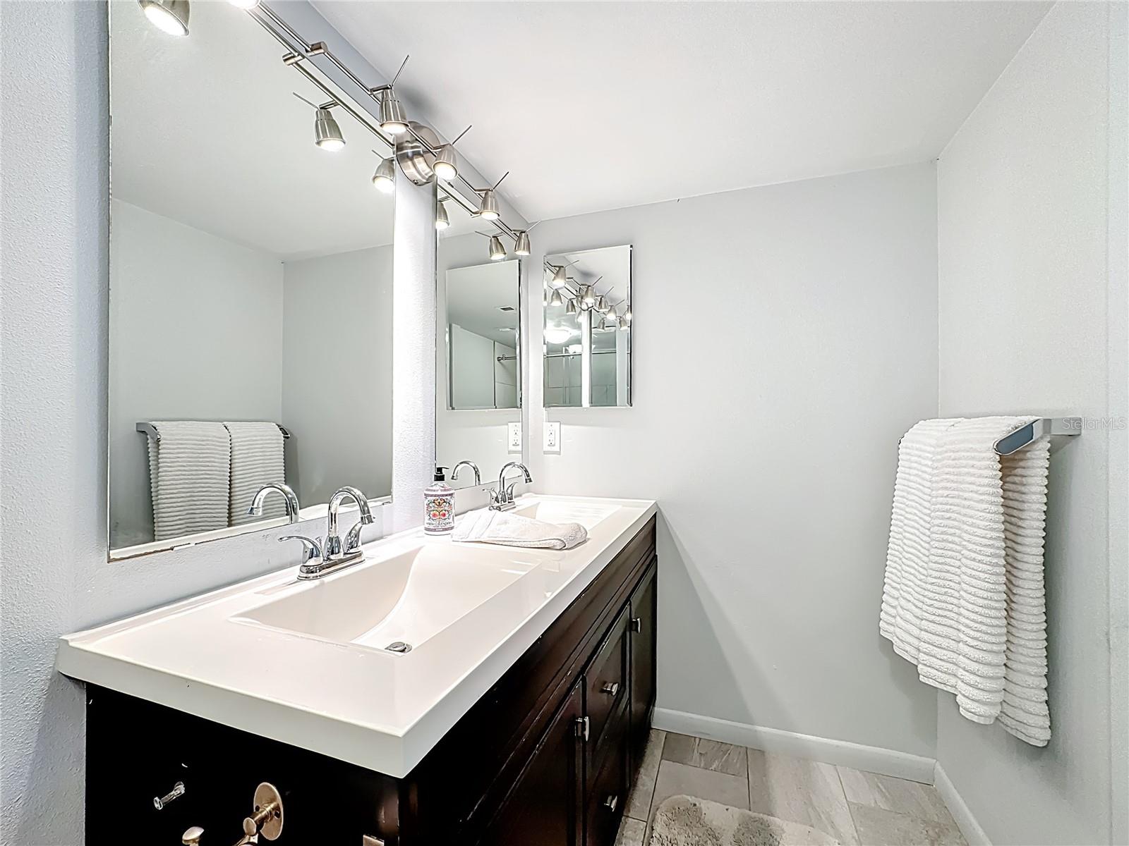 Image 30 of 99 For 1707 Pelican Cove Road Gl351