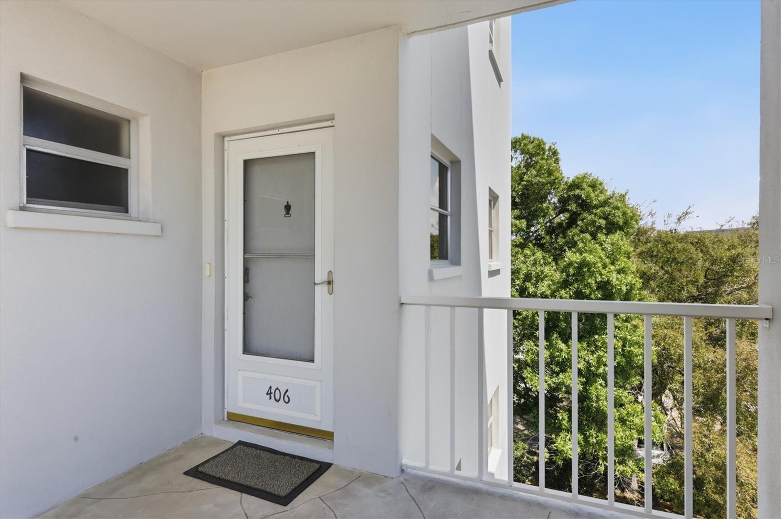 Image 10 of 60 For 4240 Ironwood Circle 406aa