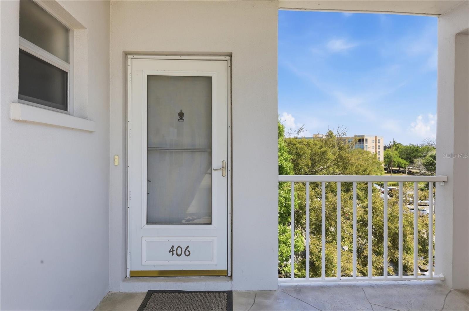 Image 11 of 60 For 4240 Ironwood Circle 406aa