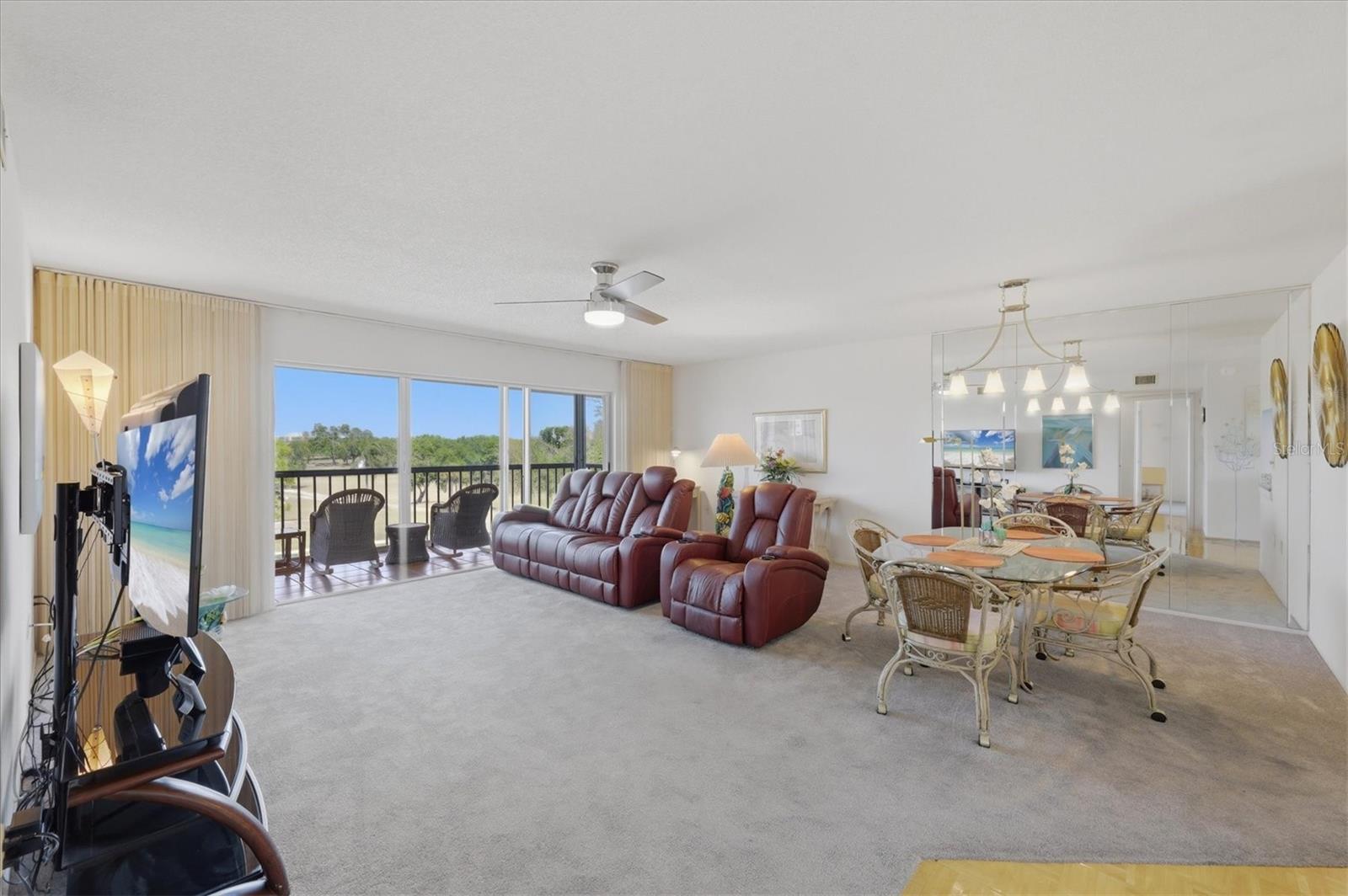 Image 13 of 60 For 4240 Ironwood Circle 406aa