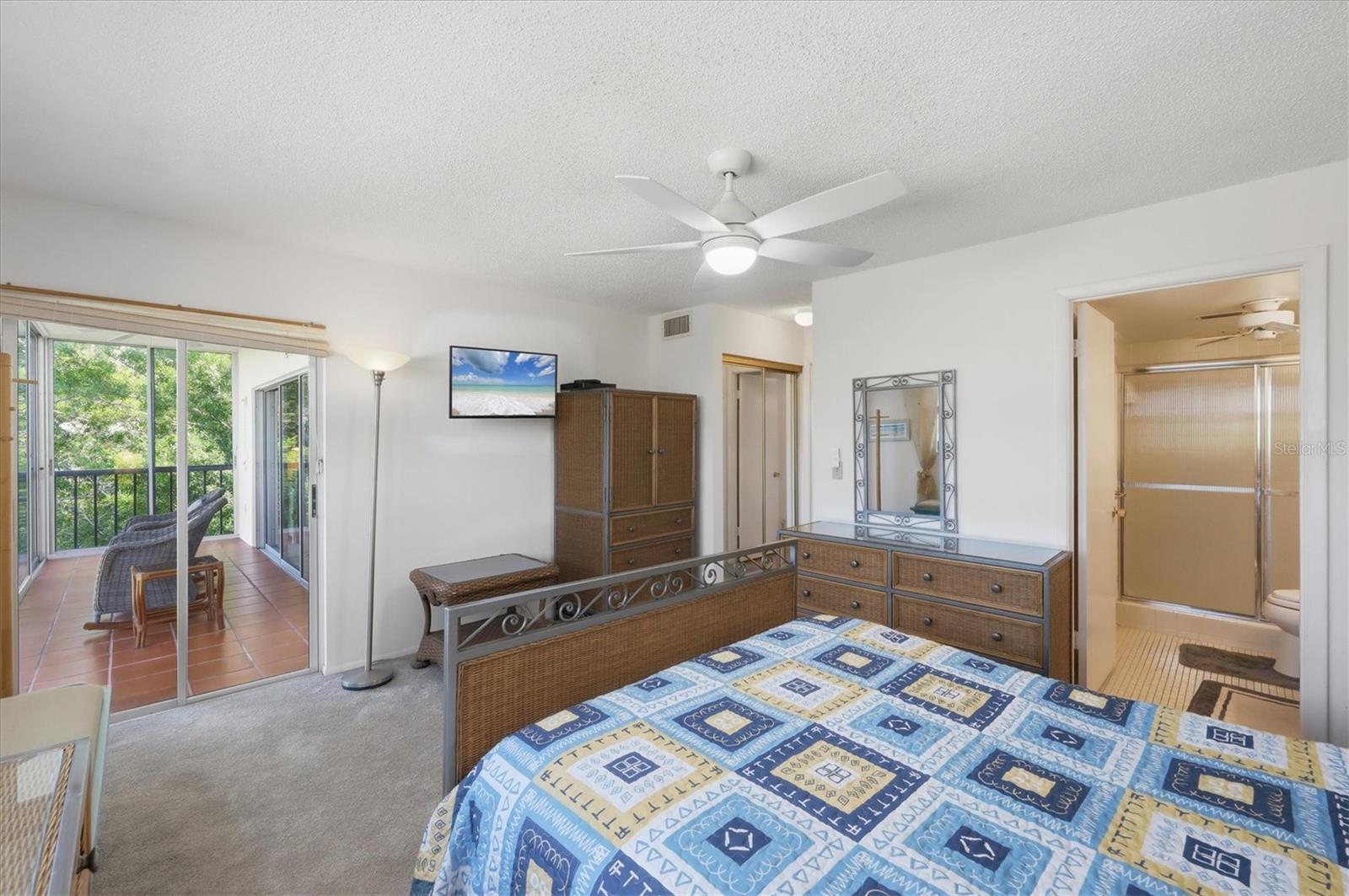 Image 26 of 60 For 4240 Ironwood Circle 406aa