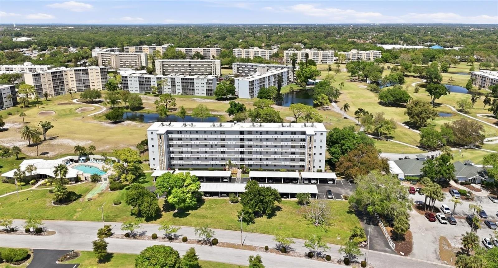 Image 4 of 60 For 4240 Ironwood Circle 406aa