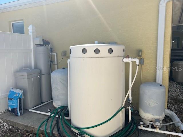 Image 28 of 36 For 6856 Babbit Avenue