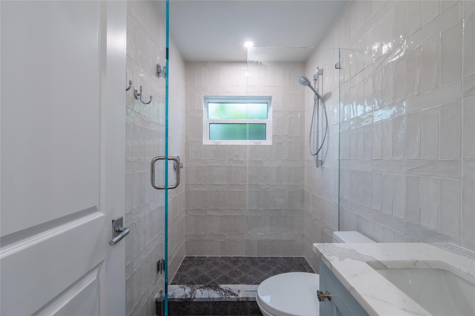 Image 22 of 93 For 321 Casey Key Road