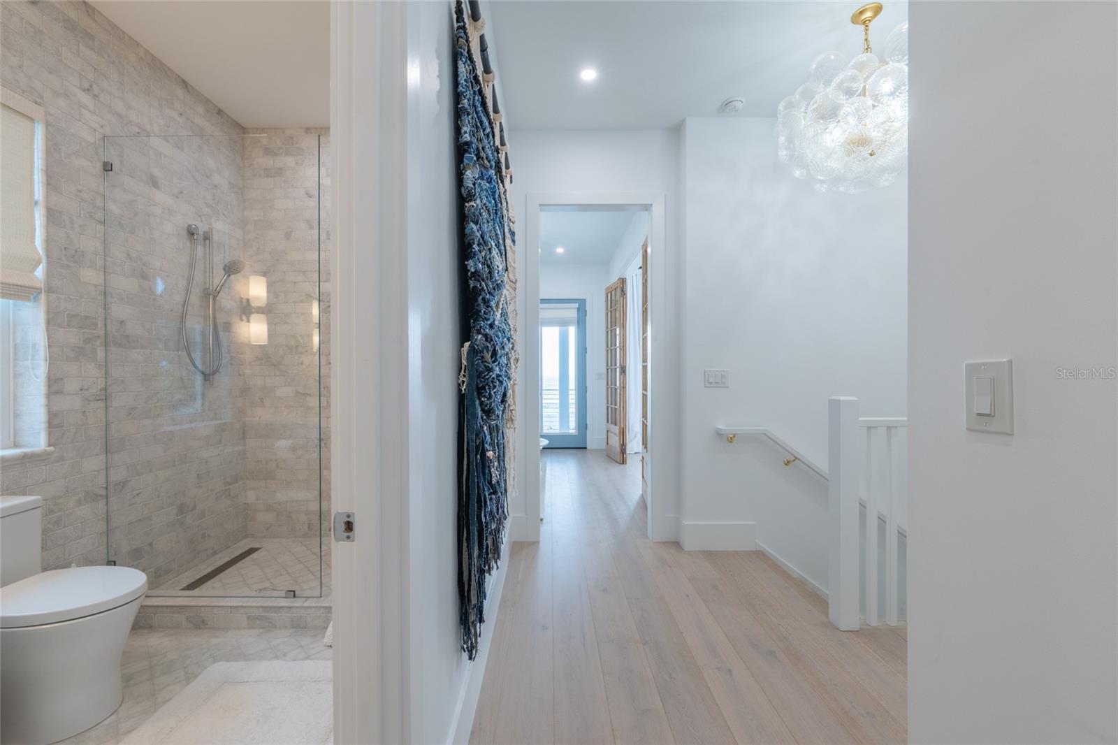 Image 27 of 93 For 321 Casey Key Road