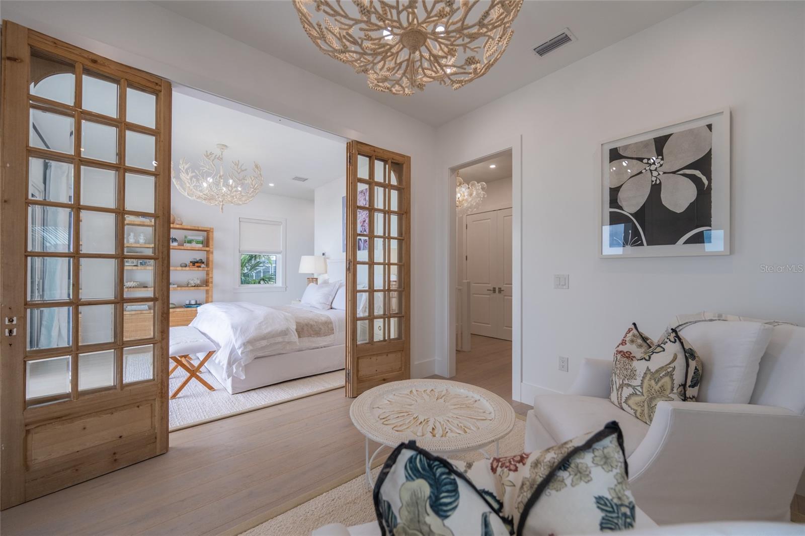 Image 28 of 93 For 321 Casey Key Road