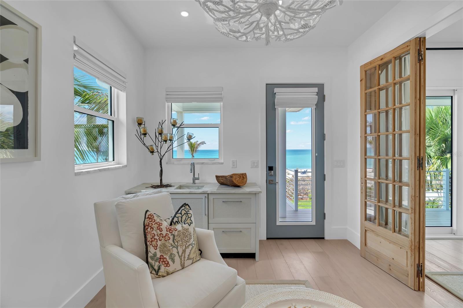 Image 30 of 93 For 321 Casey Key Road