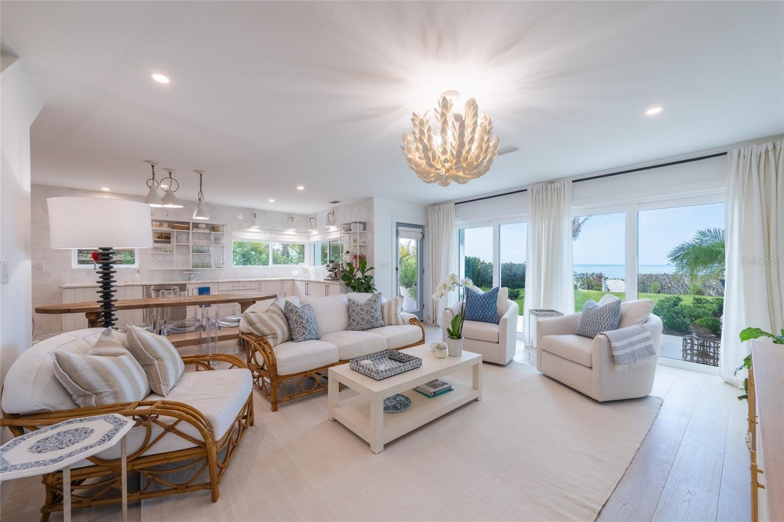 Image 34 of 93 For 321 Casey Key Road