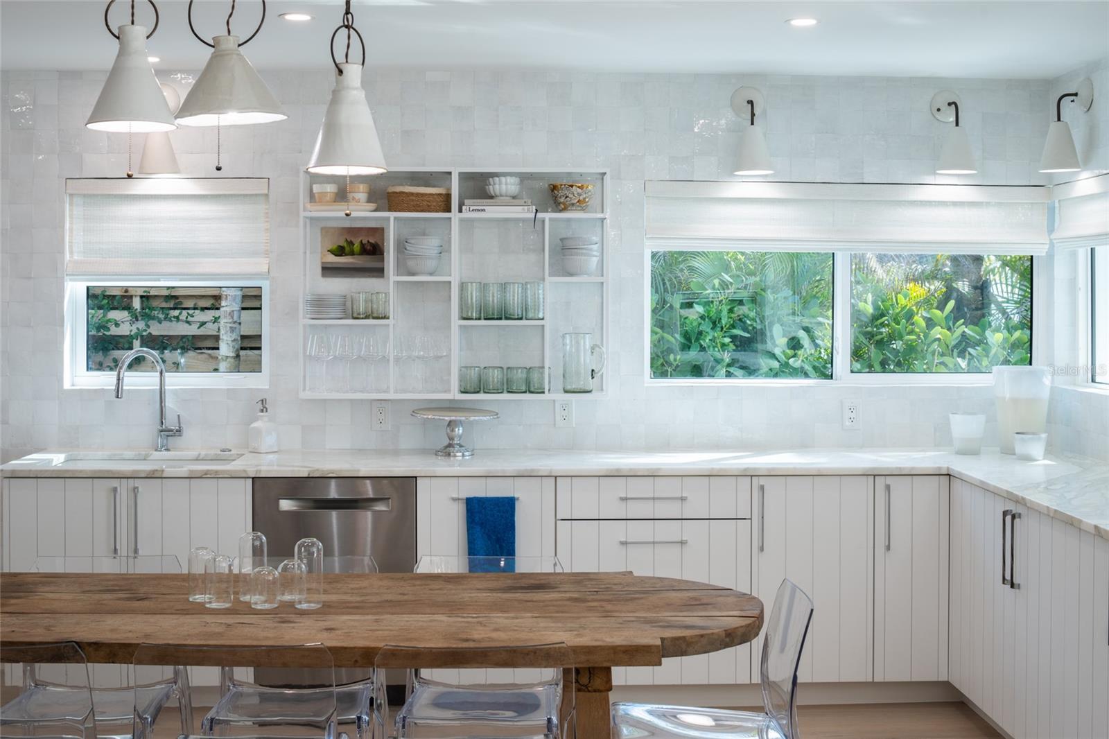 Image 53 of 93 For 321 Casey Key Road