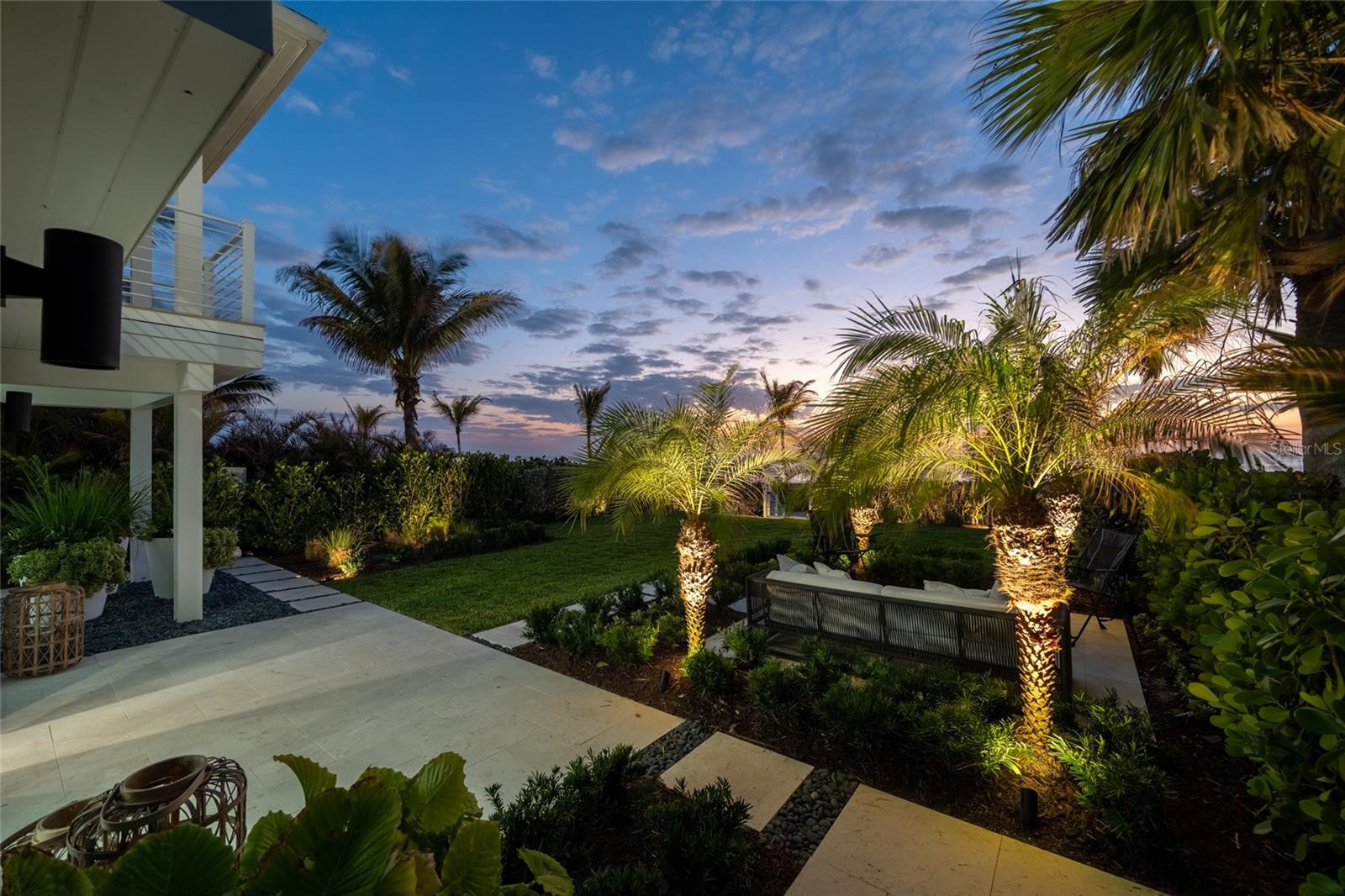 Image 56 of 93 For 321 Casey Key Road