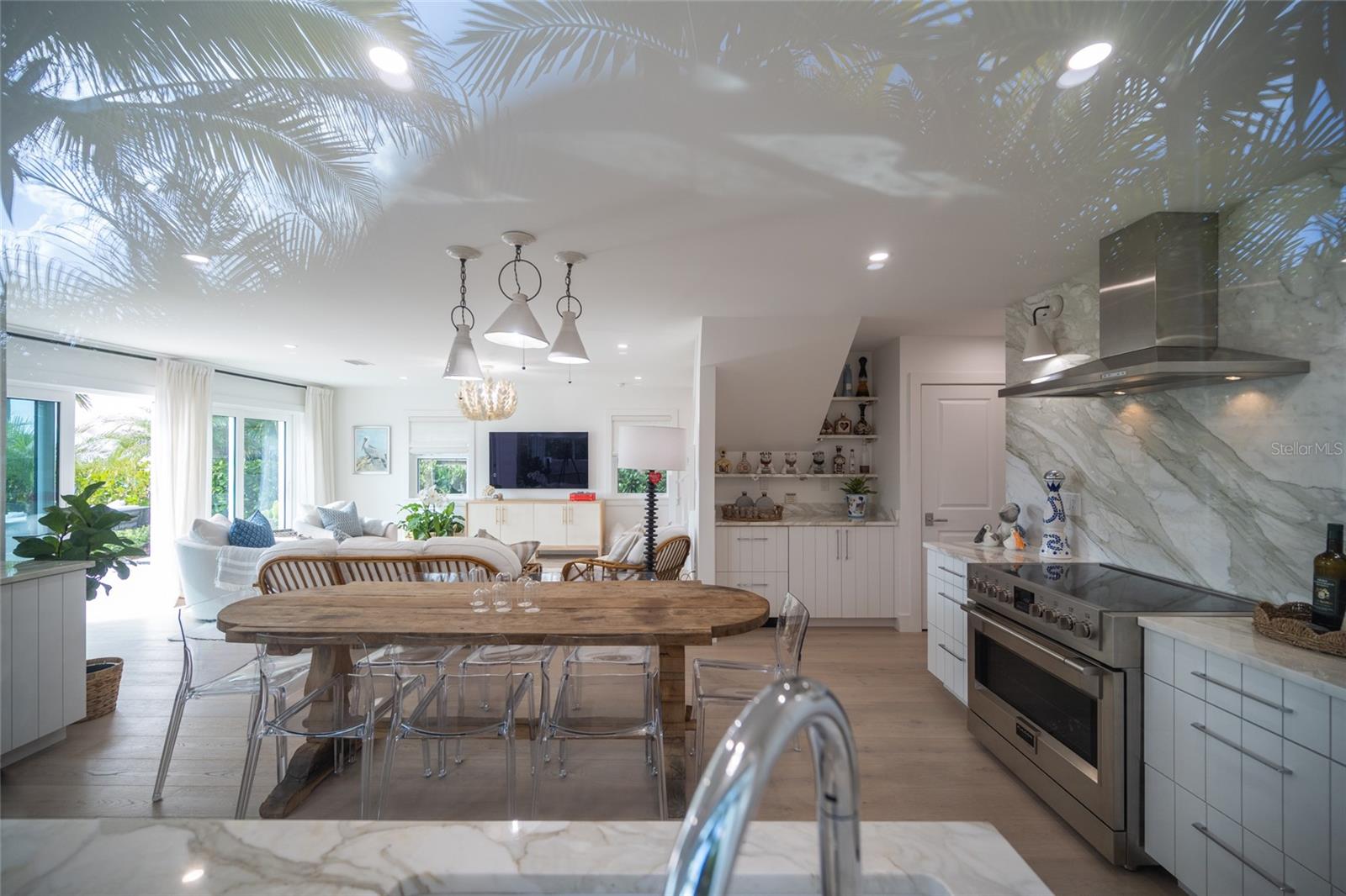 Image 69 of 93 For 321 Casey Key Road