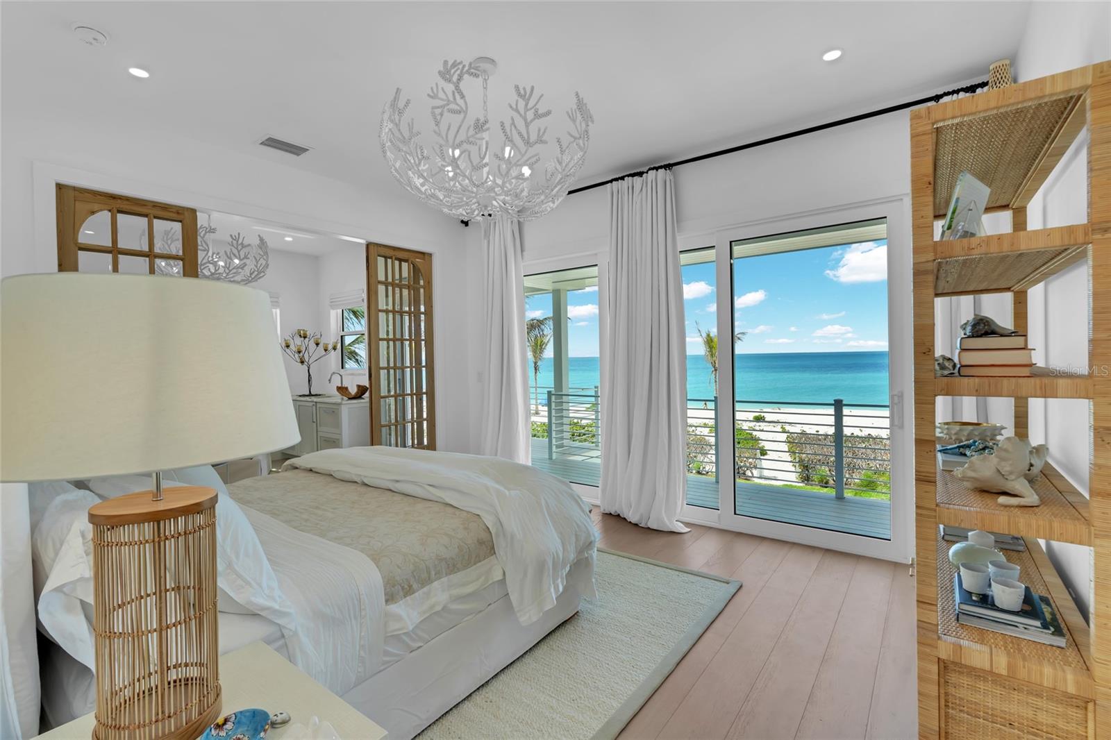 Image 75 of 93 For 321 Casey Key Road