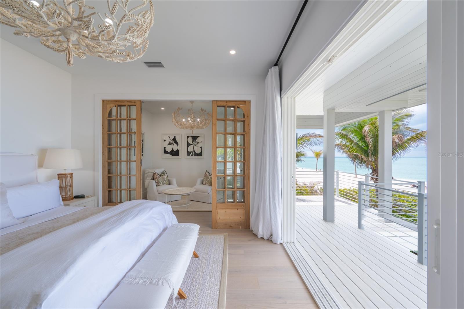 Image 8 of 93 For 321 Casey Key Road