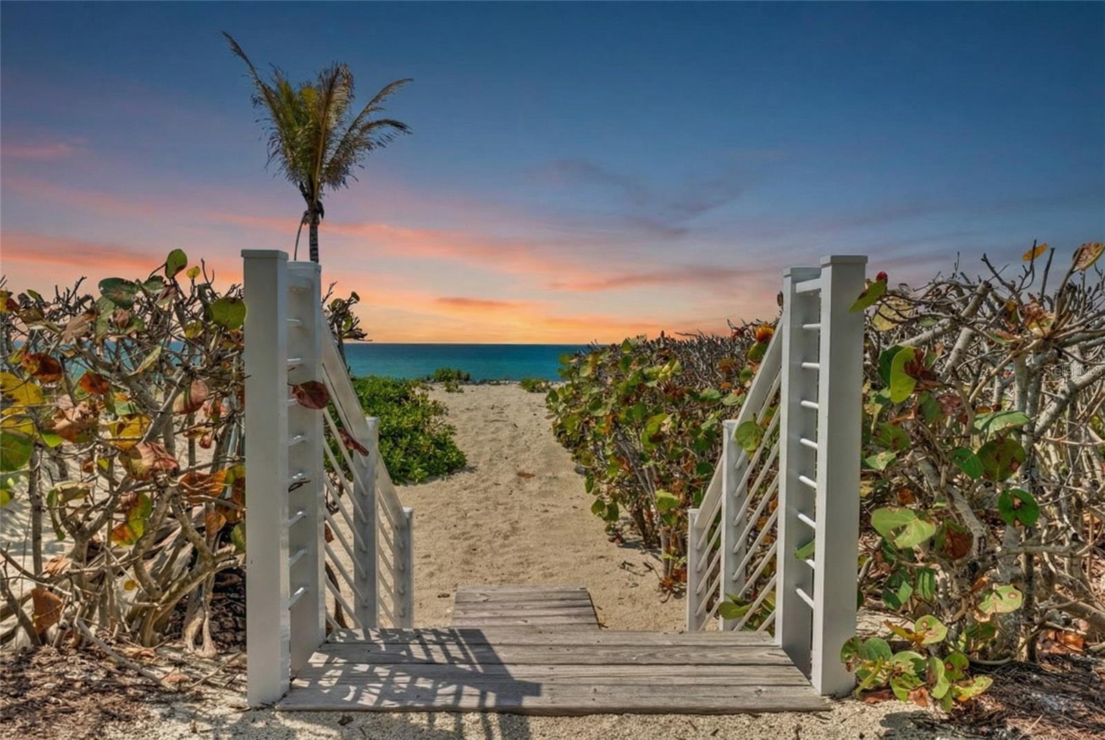 Image 84 of 93 For 321 Casey Key Road