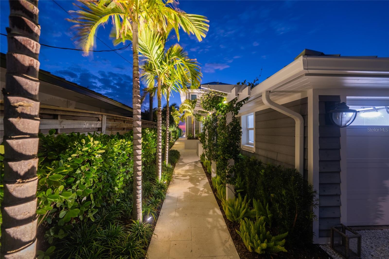 Image 90 of 93 For 321 Casey Key Road