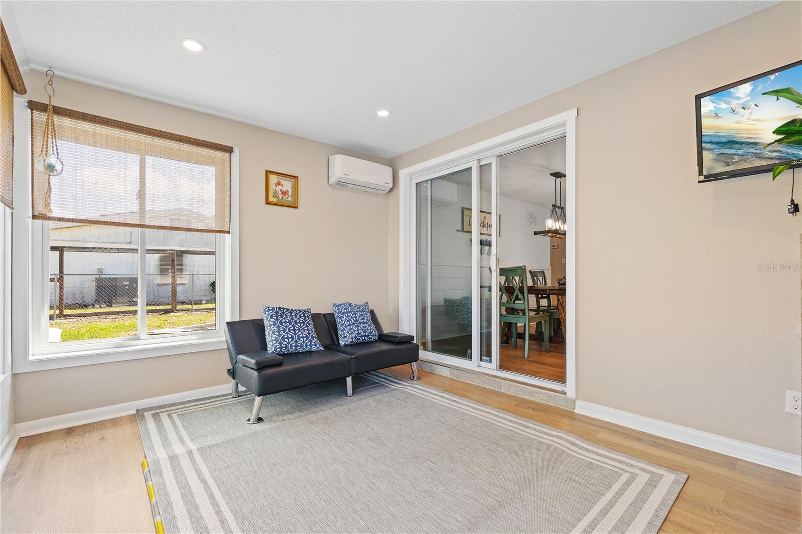 Image 7 of 32 For 1000 Fruitland Avenue