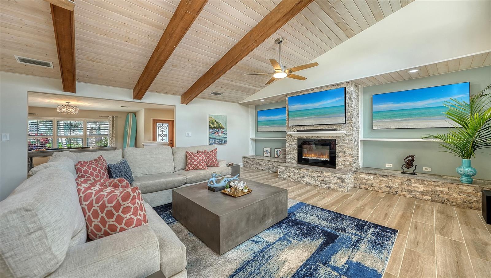 Image 10 of 84 For 5231 Siesta Cove Drive