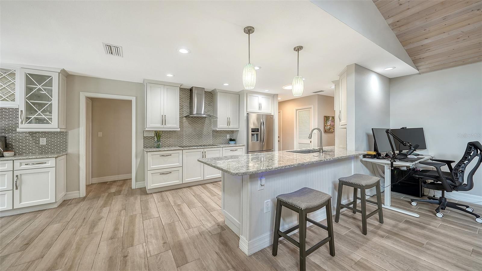 Image 13 of 84 For 5231 Siesta Cove Drive