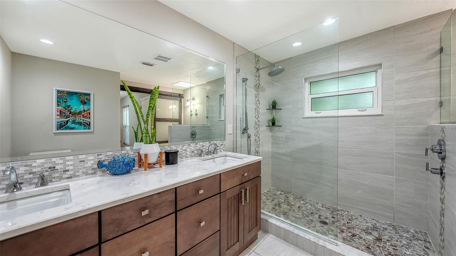 Image 30 of 84 For 5231 Siesta Cove Drive