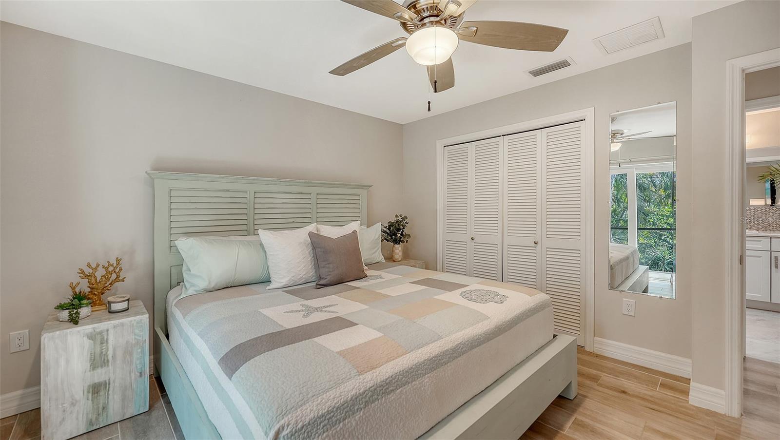 Image 31 of 84 For 5231 Siesta Cove Drive