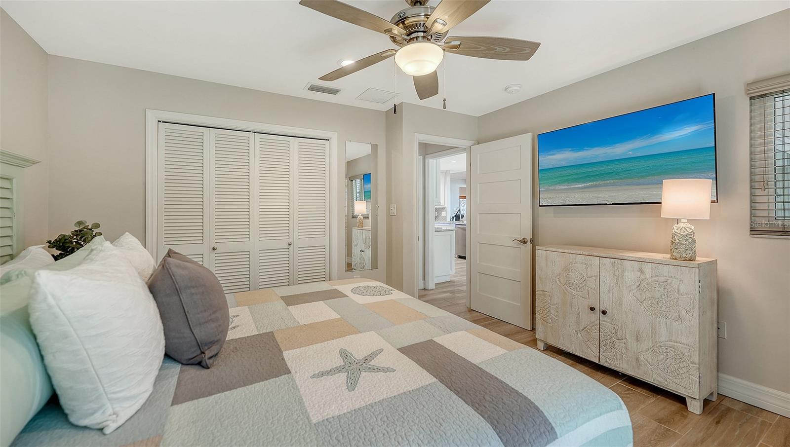 Image 33 of 84 For 5231 Siesta Cove Drive