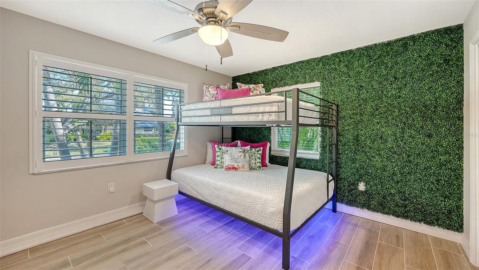 Image 36 of 84 For 5231 Siesta Cove Drive