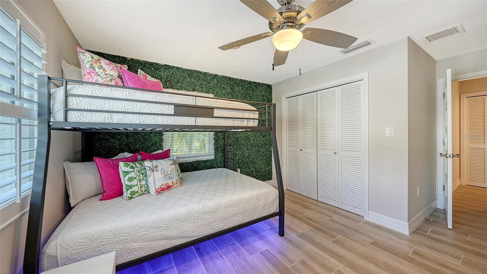 Image 37 of 84 For 5231 Siesta Cove Drive