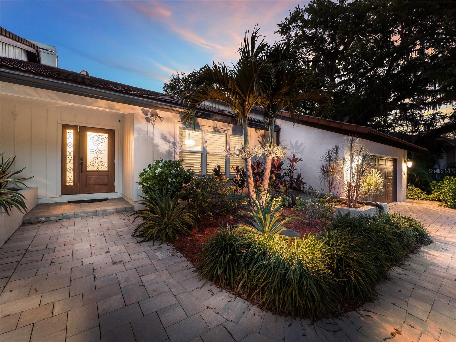 Image 4 of 84 For 5231 Siesta Cove Drive