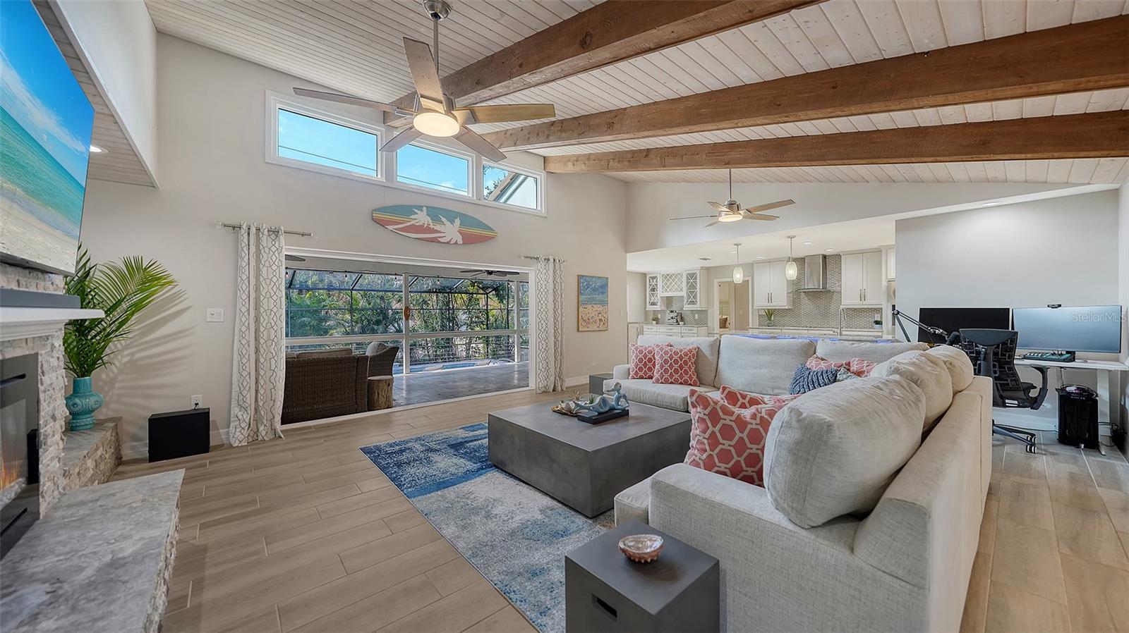 Image 8 of 84 For 5231 Siesta Cove Drive