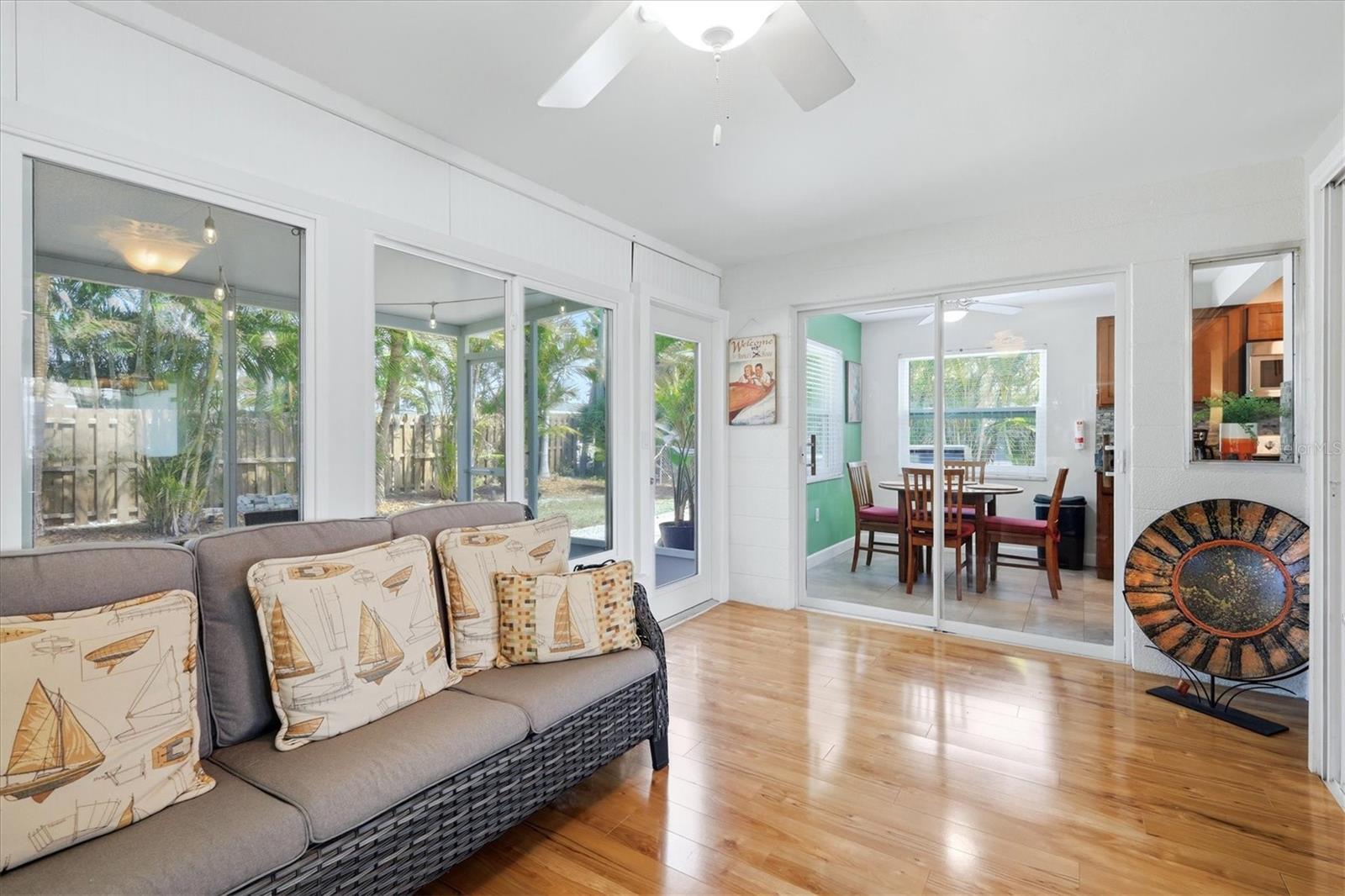 Image 15 of 38 For 3119 Lockwood Terrace