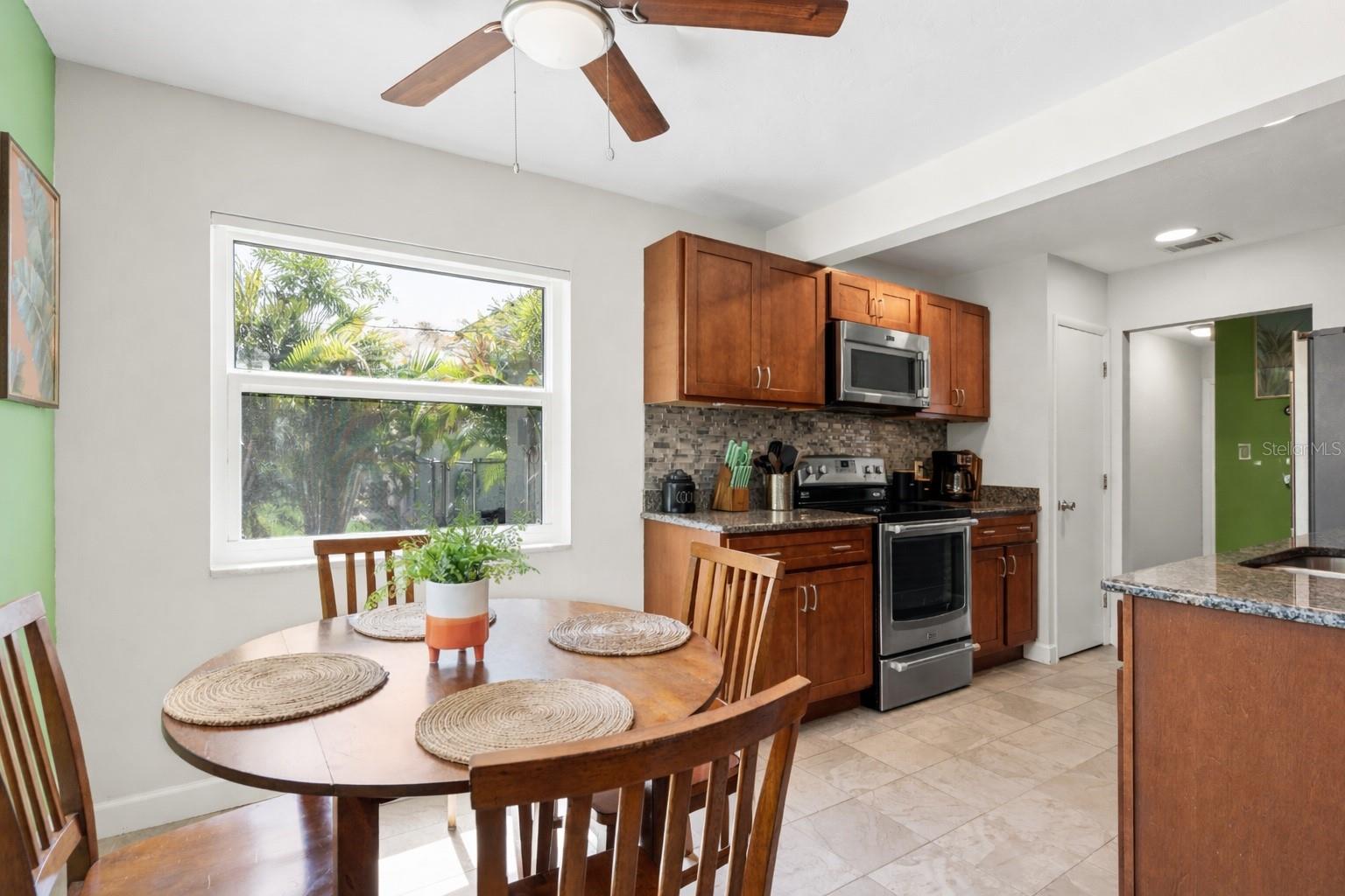 Image 18 of 38 For 3119 Lockwood Terrace