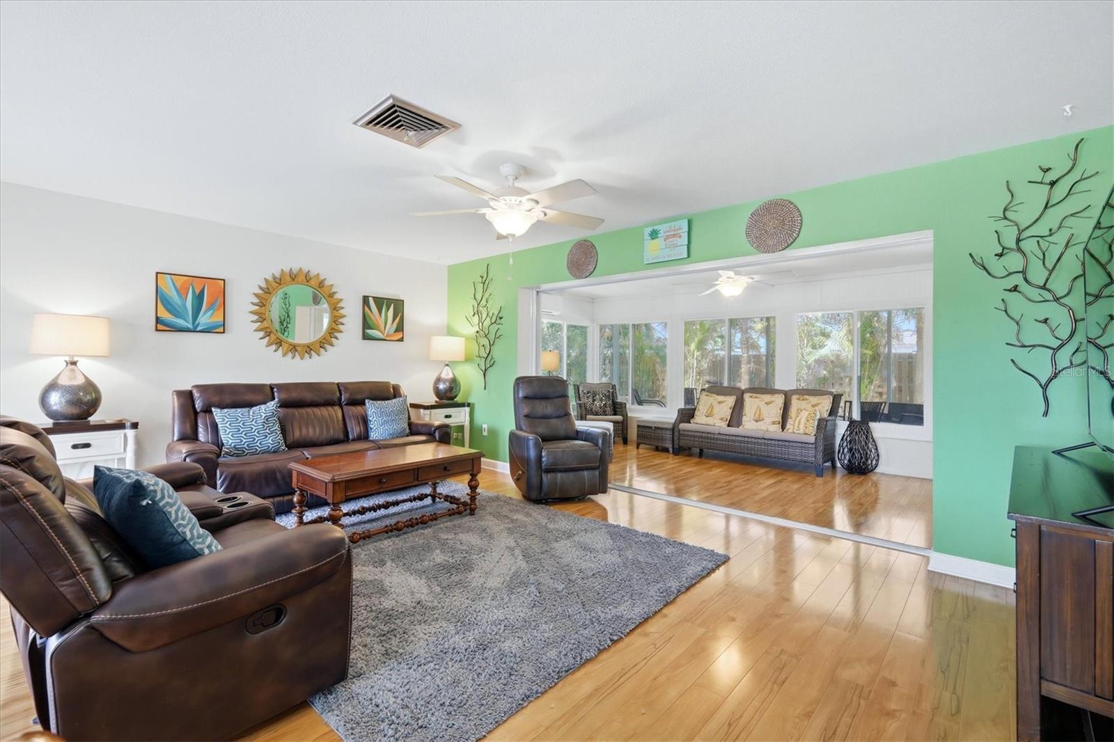 Image 7 of 38 For 3119 Lockwood Terrace