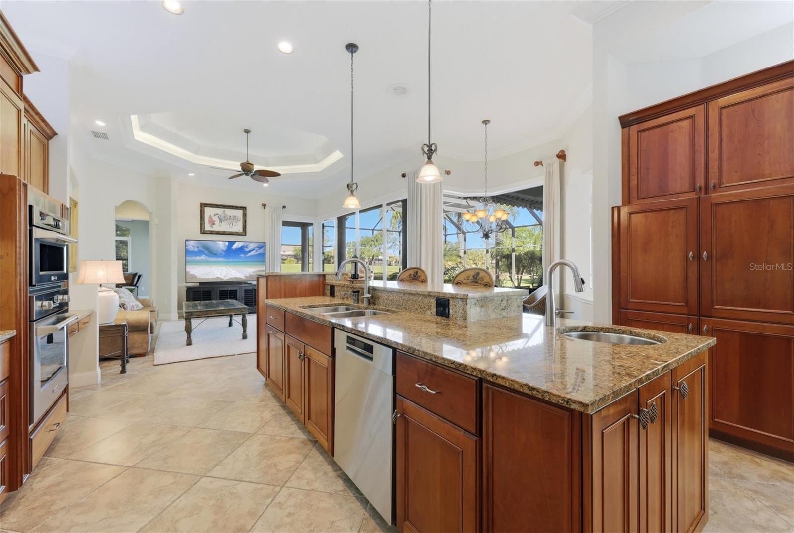 Image 21 of 99 For 7026 Dominion Lane