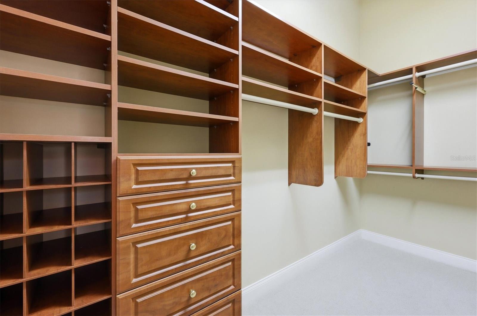 Image 31 of 99 For 7026 Dominion Lane