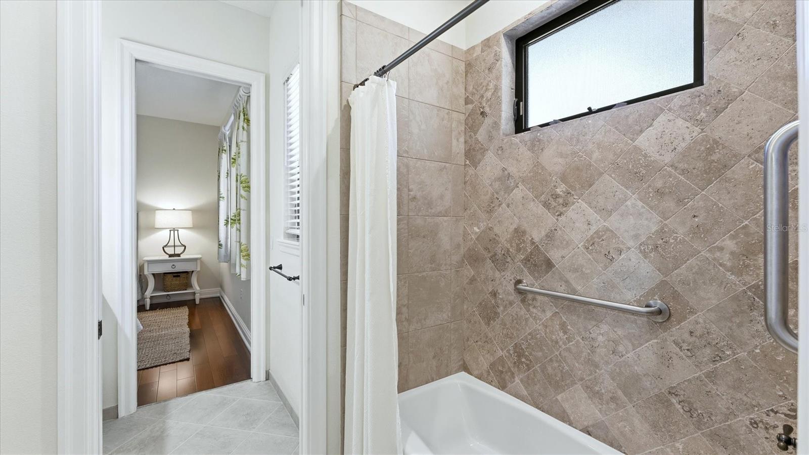 Image 24 of 68 For 2625 Colony Terrace