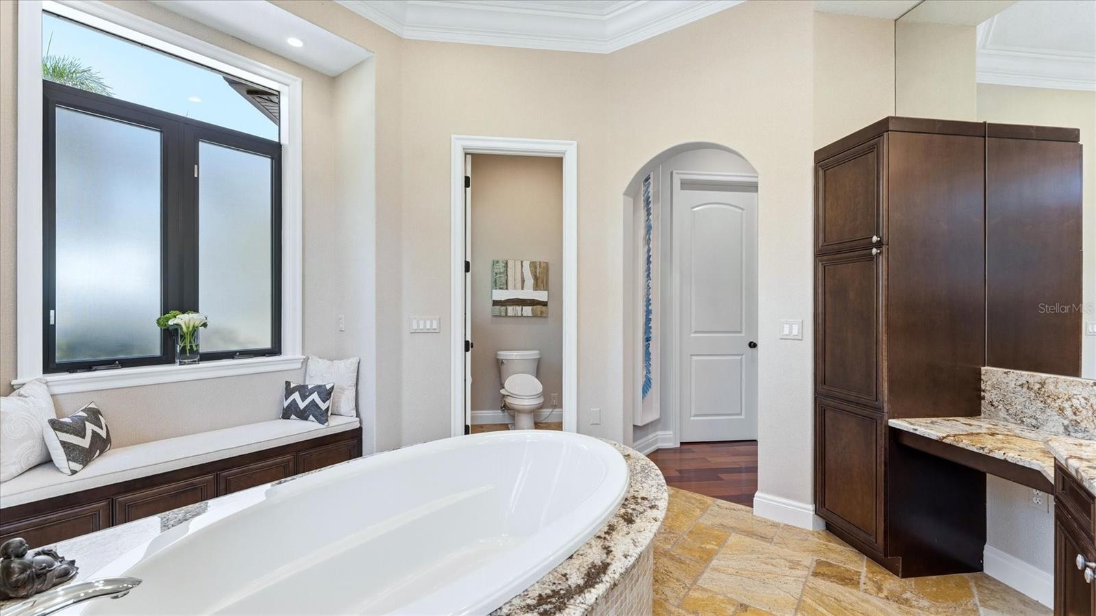 Image 40 of 68 For 2625 Colony Terrace