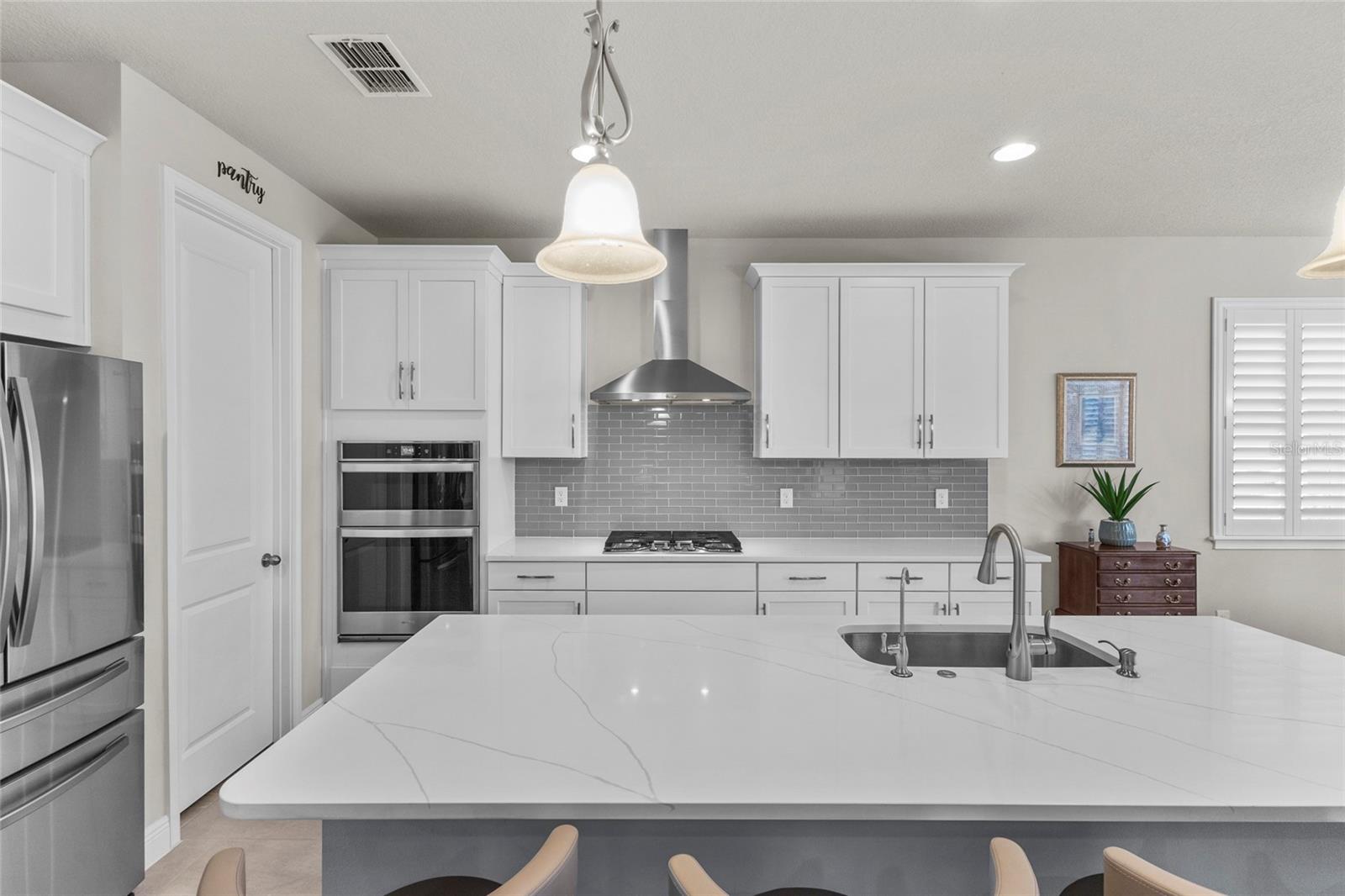 Image 10 of 63 For 5745 Long Shore Loop