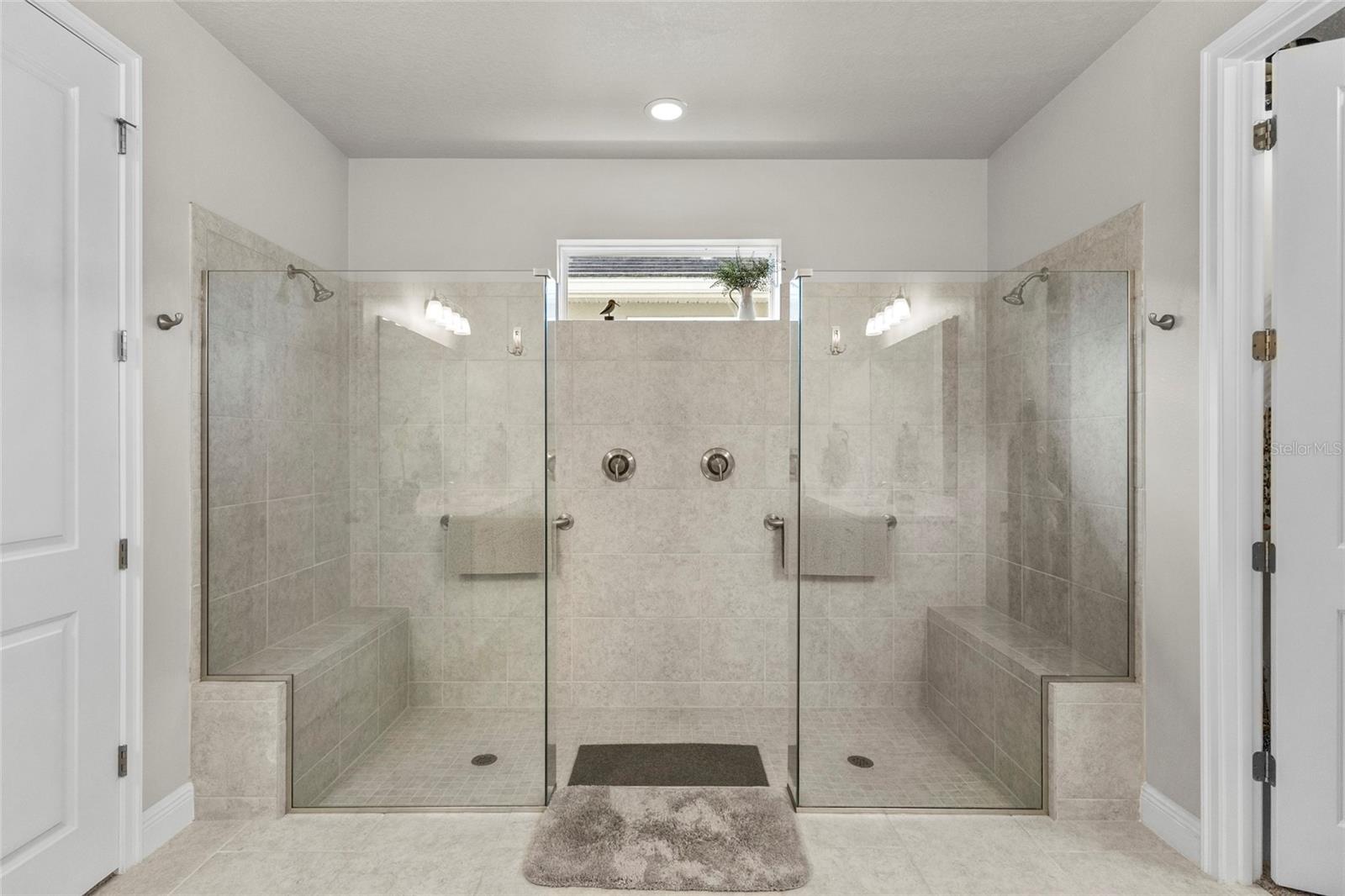 Image 27 of 63 For 5745 Long Shore Loop