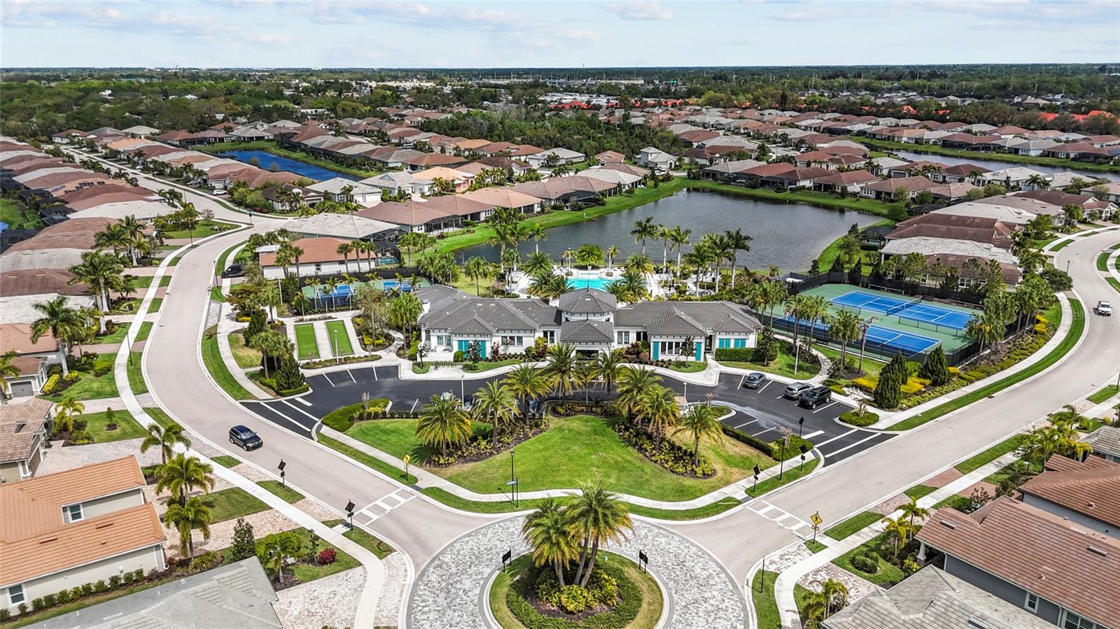 Image 59 of 63 For 5745 Long Shore Loop