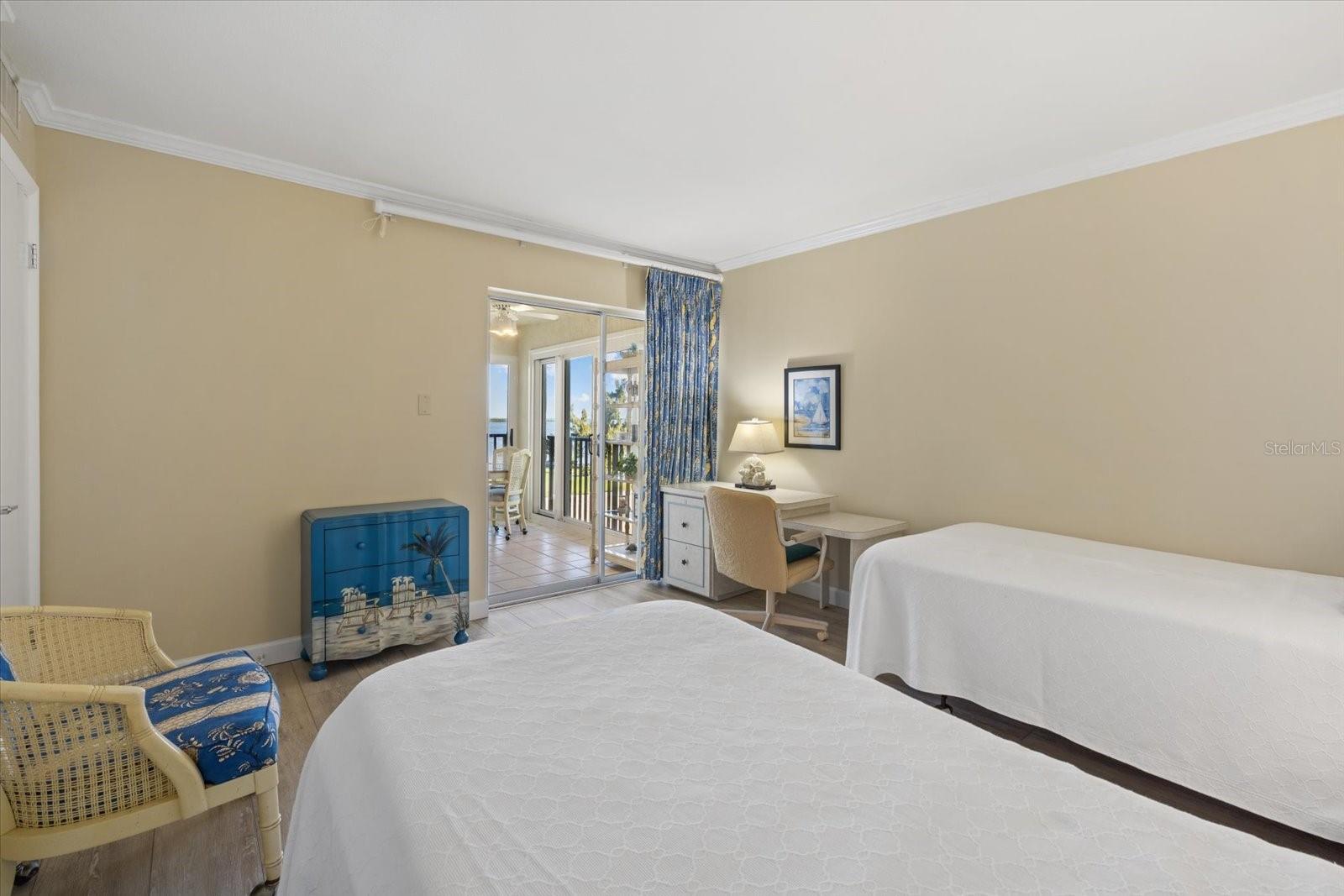 Image 27 of 48 For 3240 Gulf Of Mexico Drive B402