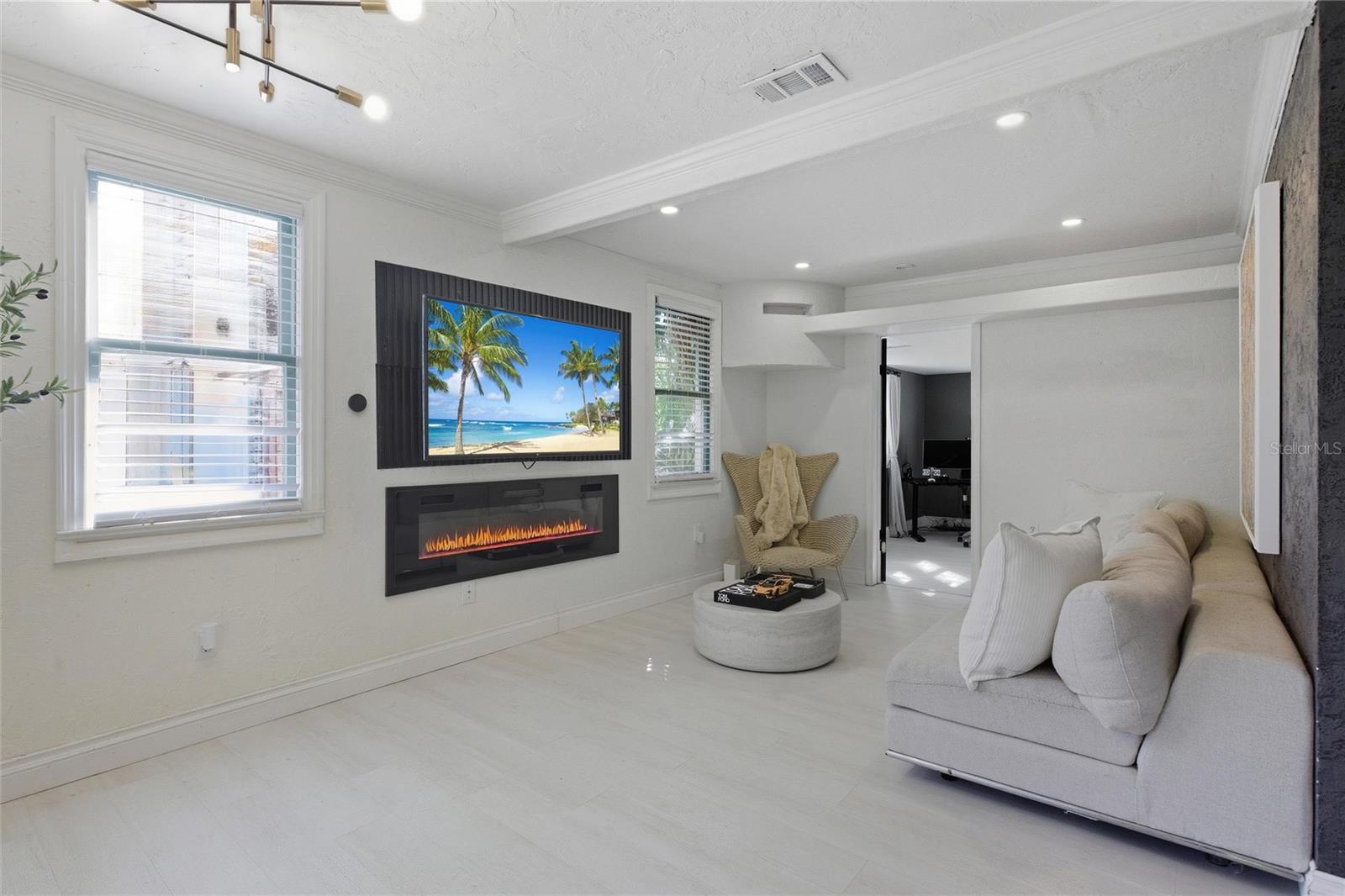 Image 2 of 21 For 2826 Marlette Street